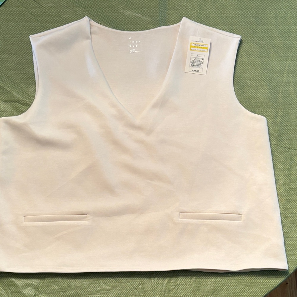 a new day Women's Cream V-Neck Top